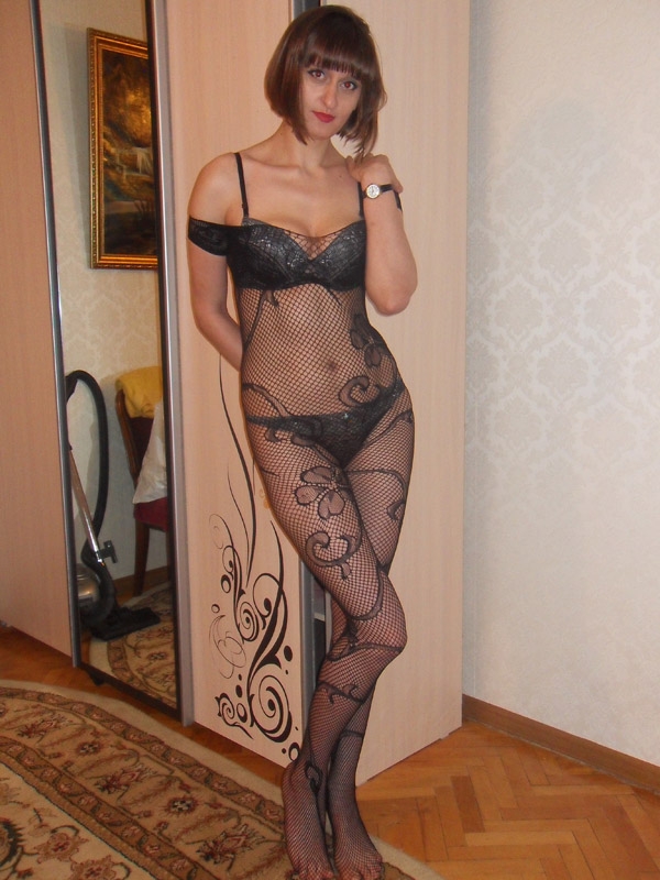 Камилла, 27